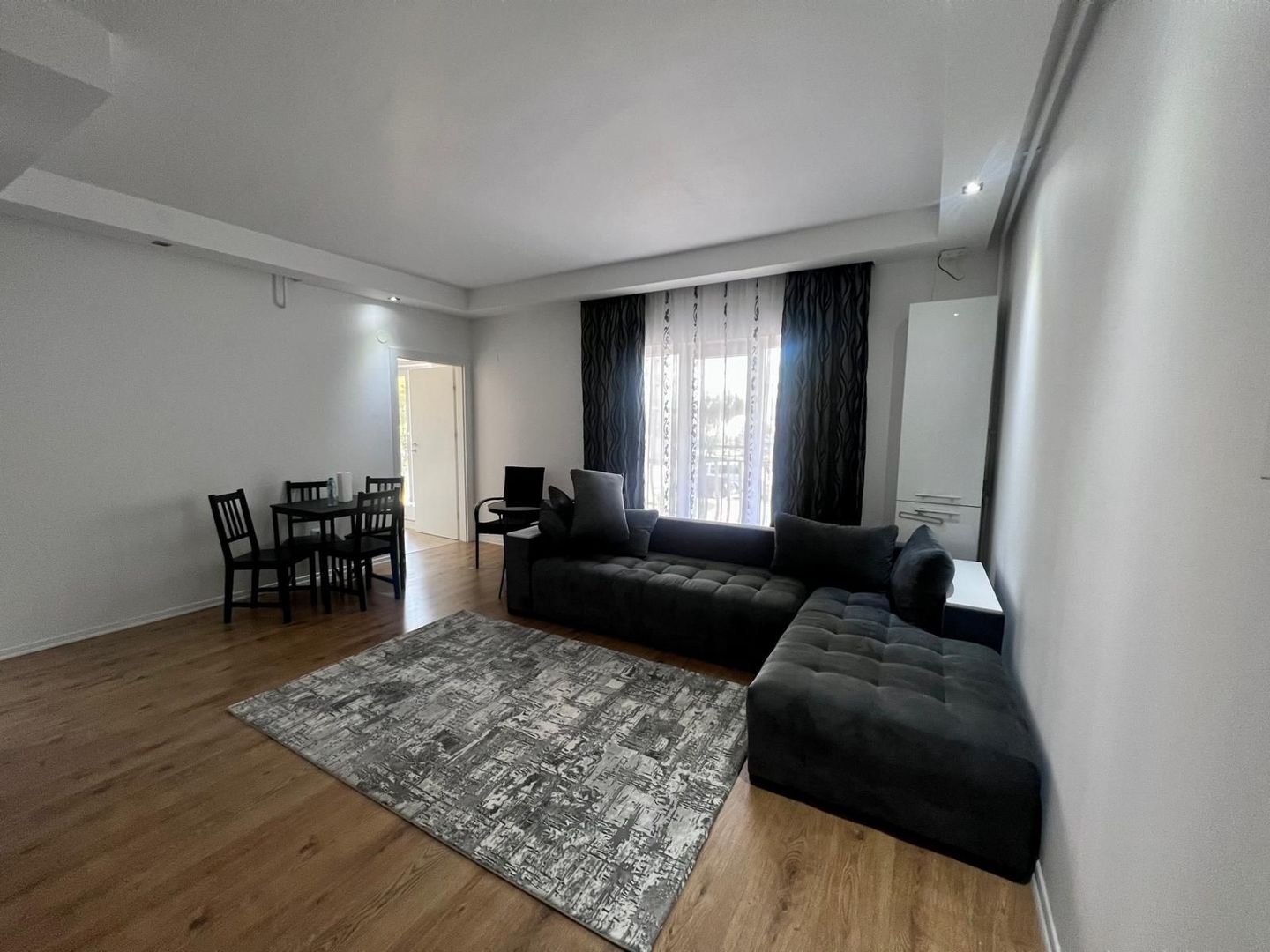 Apartament 2 camere Ansamblul Rezidential Cosmopolis - Poză 3