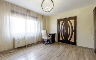 VÂNDUT! Casă individuală cu grădină,  Aradul Nou, Str. Molidului - Poză 3