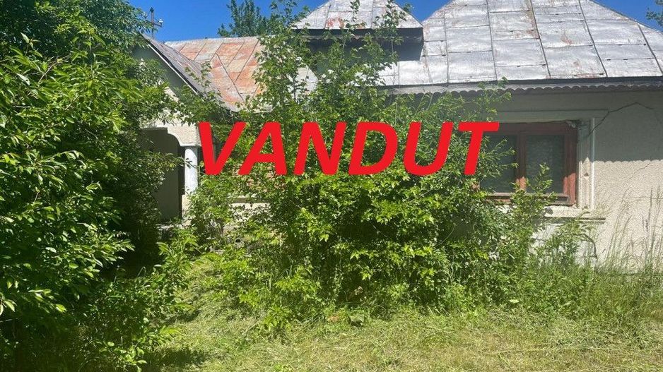 De Vanzare Gospodarie Cerbu - Poză 1