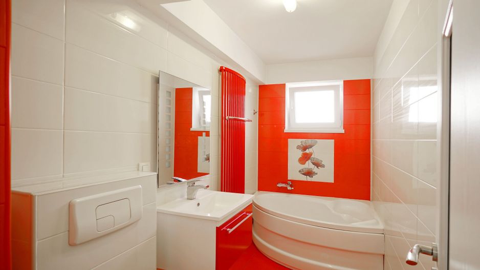 Brancoveanu  P+2, 8 cam, 6 dormitoare, 6 bai, 3 garaje teren 650 mp - Poză 49