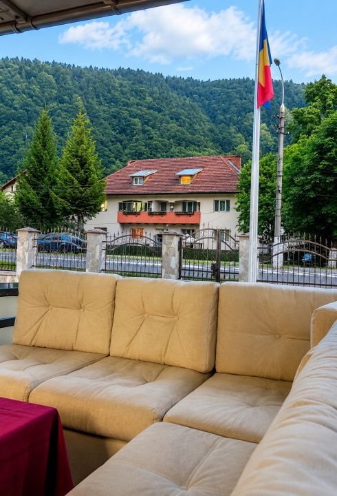 Pensiune Busteni, 14 camere, teren 900 mp, zona Libertatii, Acceptam Rate - Poză 10