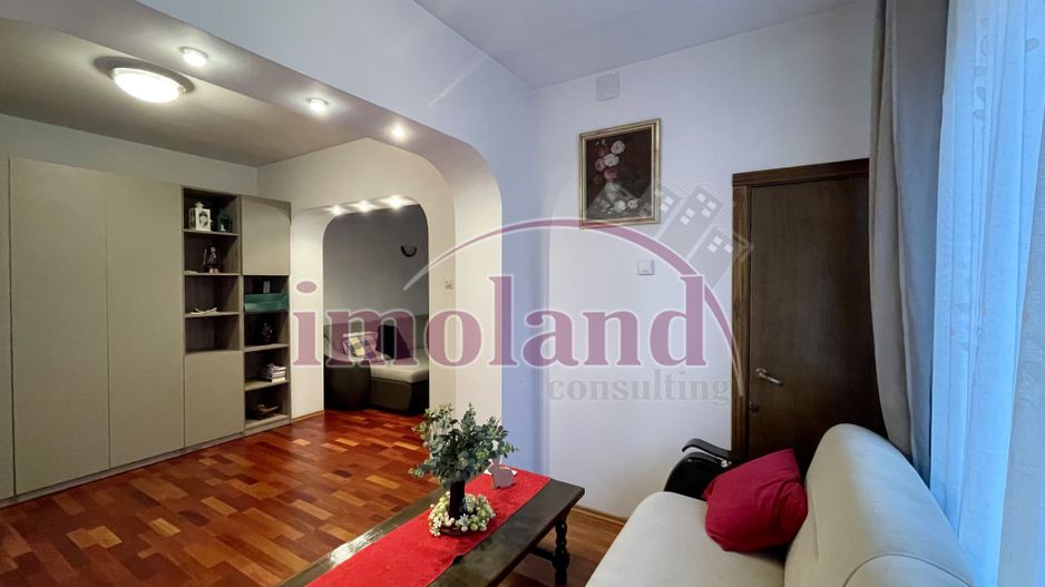 Casă parter 123 mp, complet renovată, curte generoasă, teren 400 mp - Giulesti - Poză 15