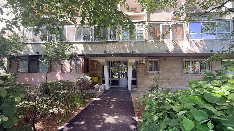 2 camere| cu vedere catre Bega-zona superba| apartament frumos, costuri mici| - Poză 18