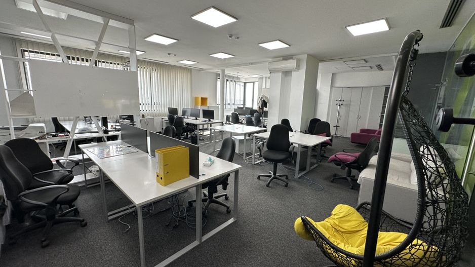 Spațiu  inchiriat   birouri   316 mp - Poză 11