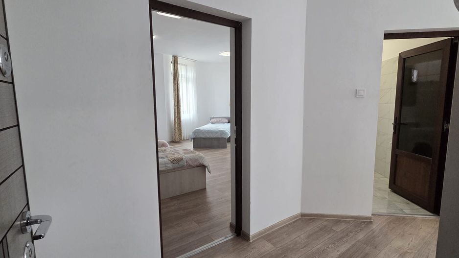IMOBIL DE ÎNCHIRIAT – 6 APARTAMENTE | 22 LOCURI DE CAZARE - Poză 2