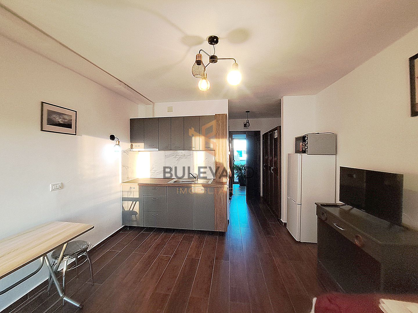 Garsoniera de inchiriata in zona Metro! - Poză 9