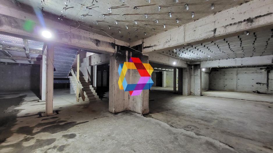 Clădire mixta -3600 mp - Poză 2