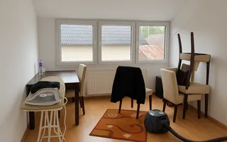 CASĂ TIP DUPLEX | ÎNTR-O ZONĂ LINIȘTITĂ | 6 CAMERE | RĂDĂUȚI - Poză 11