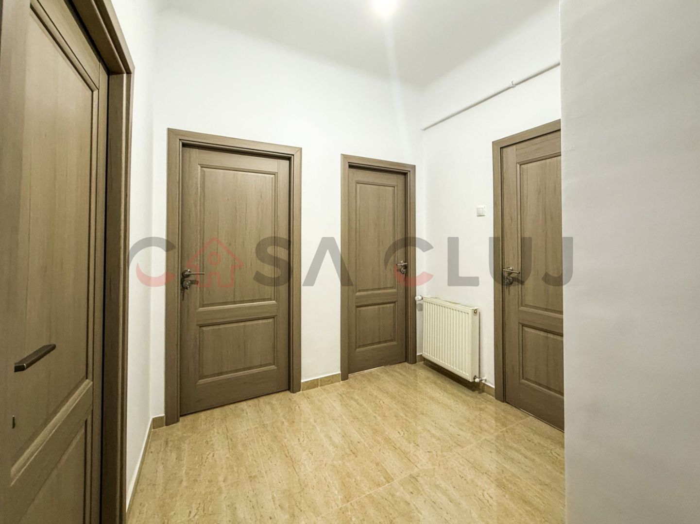 3 camere, finisat modern, etaj 1, central - Poză 8