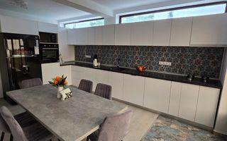 Casă De Închiriat  | Ideală Pentru Locuință Sau Afaceri - Poză 12