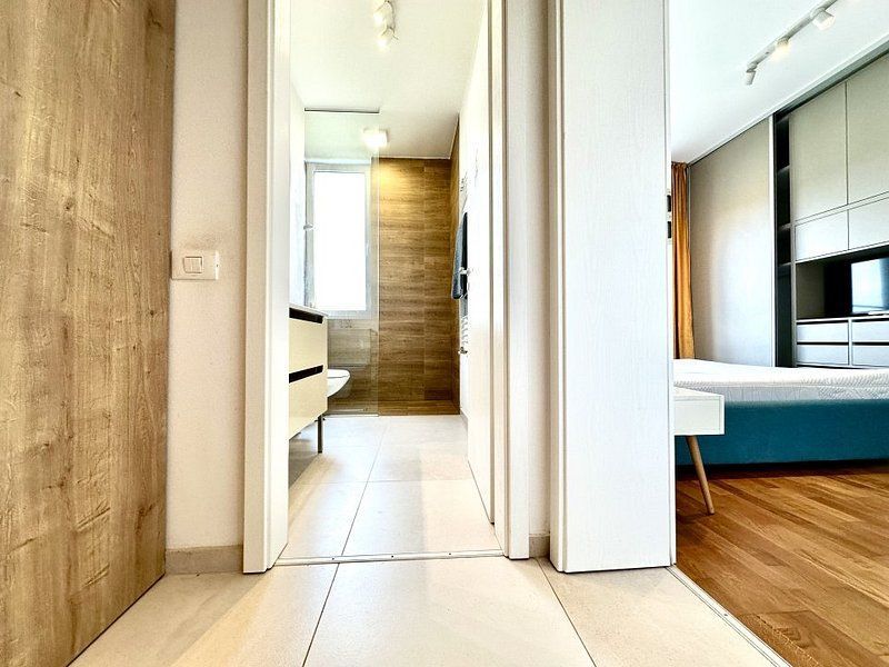 Apartament cu 2 camere, priveliște spre pădure, cochet si primitor, zona Lipovei - Poză 23