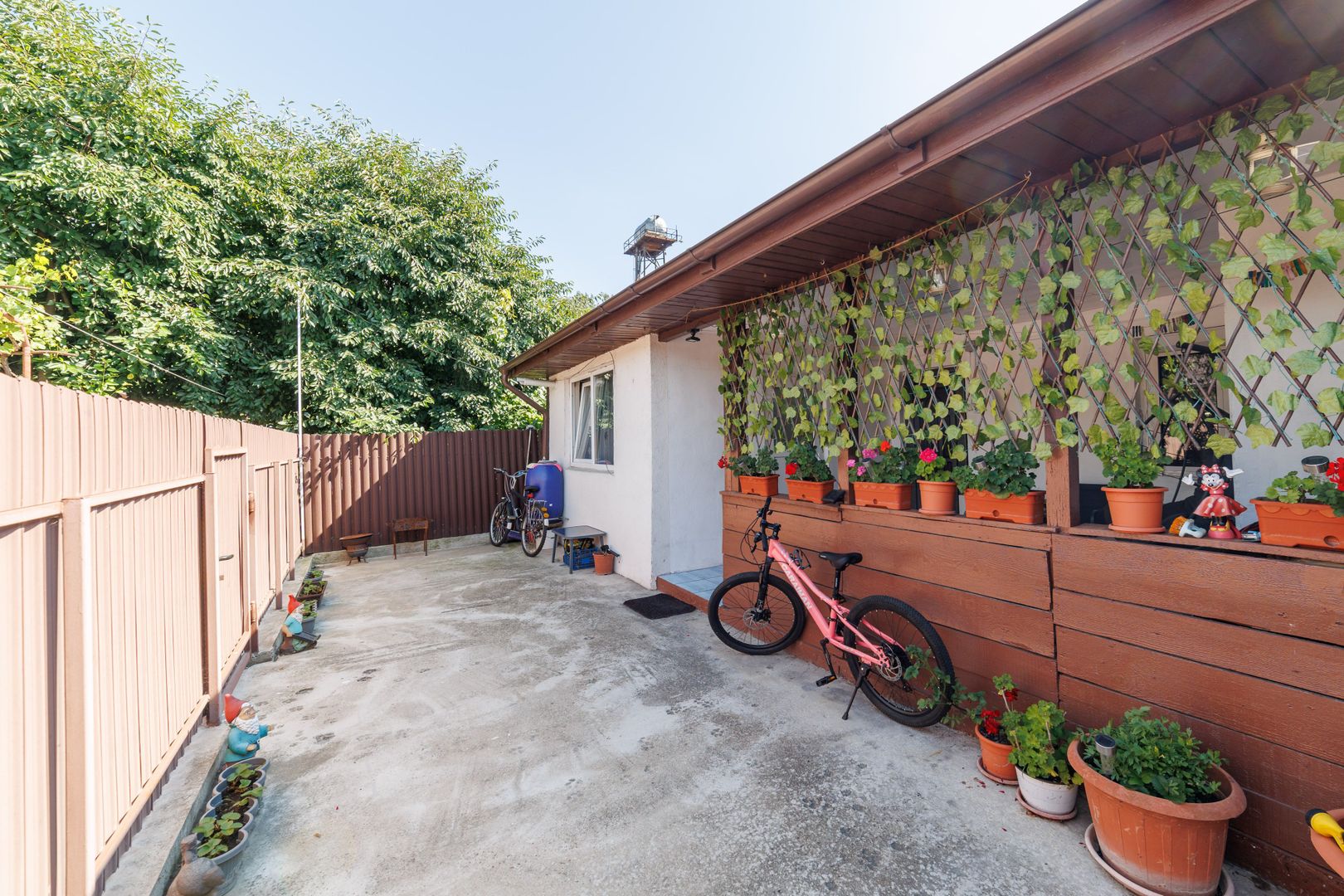 Casa la pret de garsoniera | Zona Lunca Argesului – Scenic, Pitesti - Poză 1