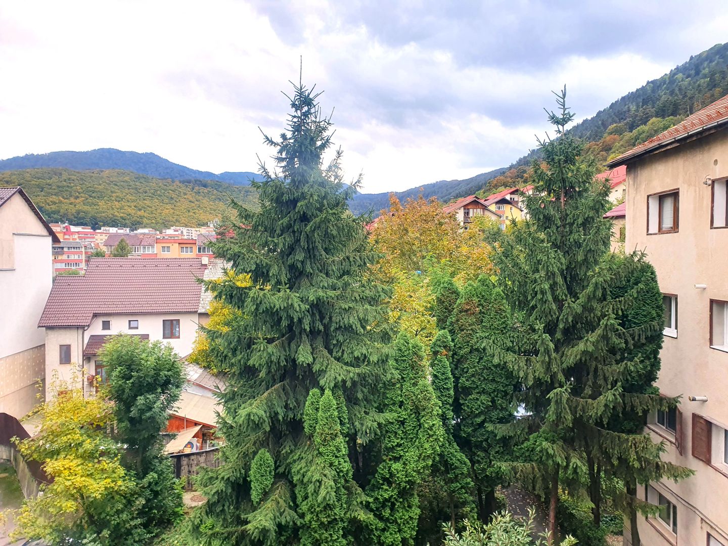 Apartament cu 2 camere de închiriat,  pet-friendly 🐾– zona Răcădău - Poză 1