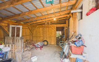 Casă retrasă Pișchia – 4 camere, teren 920 mp - Poză 70