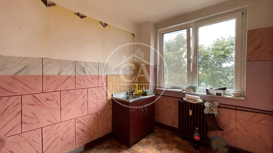 Apartament de vânzare cu 2 camere în zona Rogerius, Oradea - Poză 8