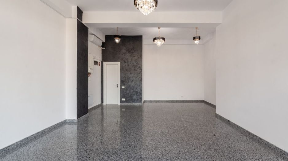 Spatiu comercial de inchiriat Fratii Golesti, Pitesti | VSC 5 - Poză 3