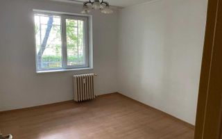 Vanzare apartament 4 camere Fizicienilor, 2 bai, bloc 1982 - Poză 1