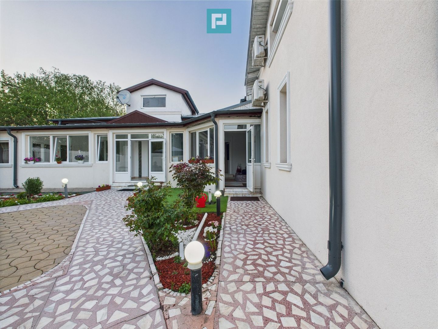 Proprietatea ideala pentru investitie sau locuit pe Str. 16 Februarie - Poză 58