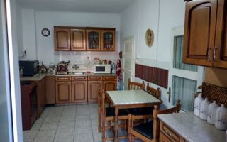 Casă / Vilă cu 2 camere de vânzare în zona Ultracentral - Poză 2