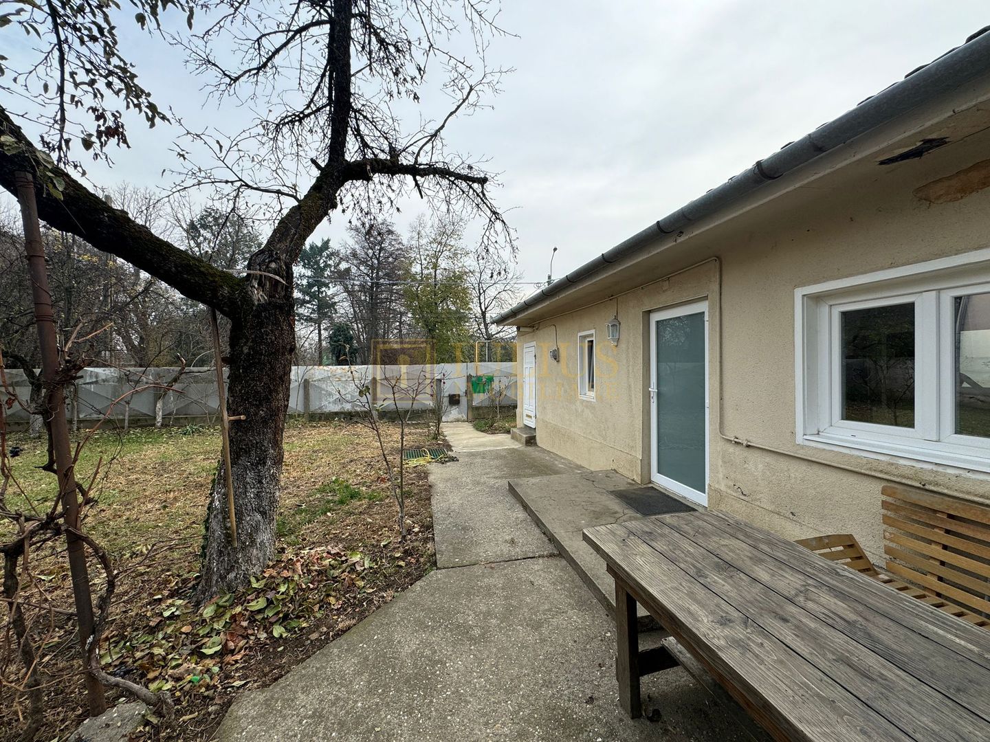 Zona Balcescu-Casa Individuala cu curte proprie - Poză 17