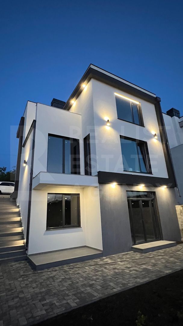 Vânzare casă, 4 camere,  str. Dragomirna, sectorul Buiucani. - Poză 11