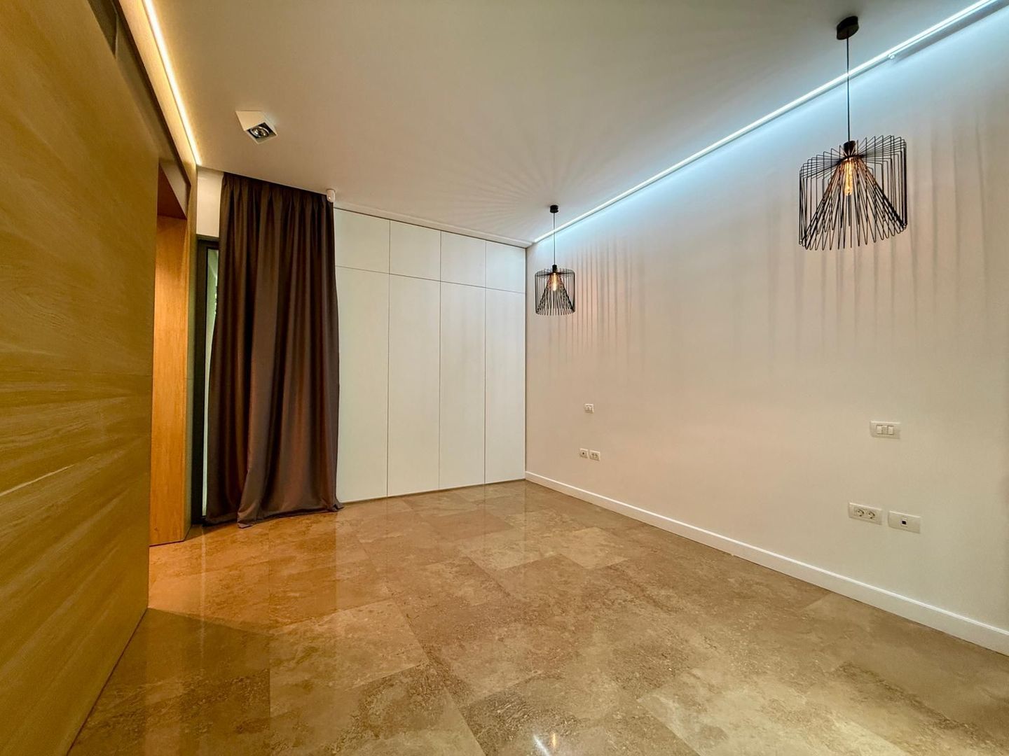 Refined Luxury Residence | Exclusive Villa with Private Spa - Poză 18