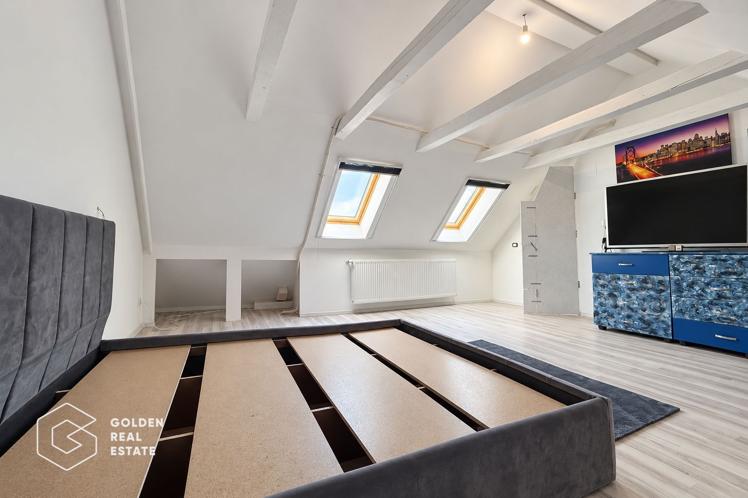 Casa individuala cu garaj si teren 556 mp, str Desseanu - Poză 15