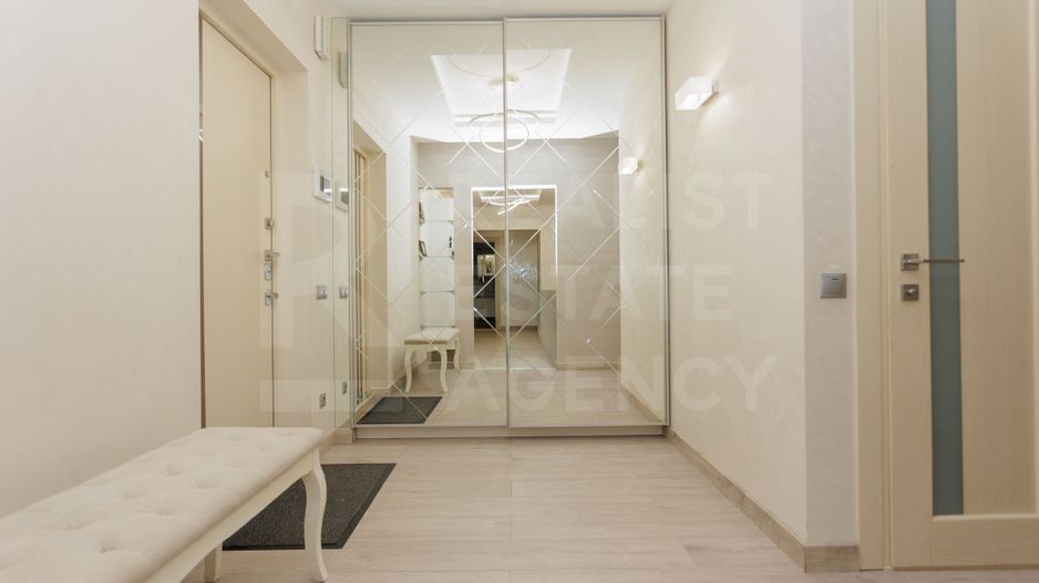 Vânzare 3 dormitoare separate, living generos și debara la etaj CADOU - Poză 6