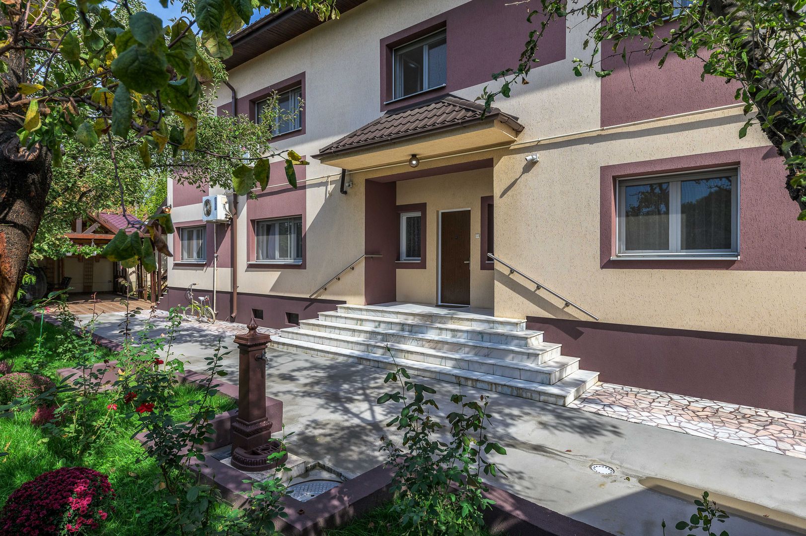 Vila Superba 360 mp - LOT 510 mp - Parcul Circului - Lacul Tei - Poză 1