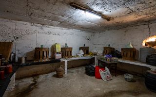 Casa de vanzare cu 2 camere si teren 1068 mp zona Renașterii - Poză 9