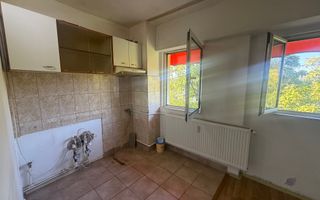 Garsoniera Lapus et 3/4 - Poză 3
