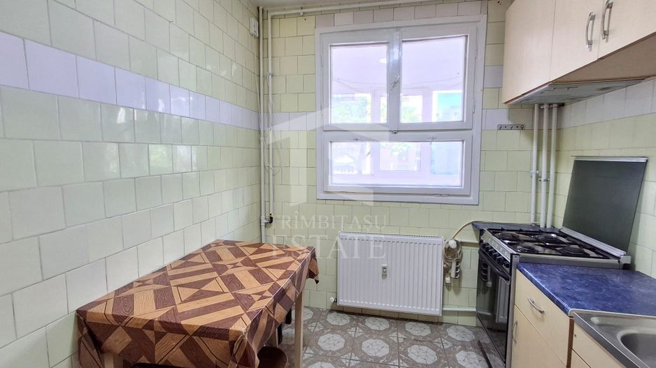Apartament 3 camere decomandat | Locație excelentă | Bd. Chișinău 21 - Poză 16