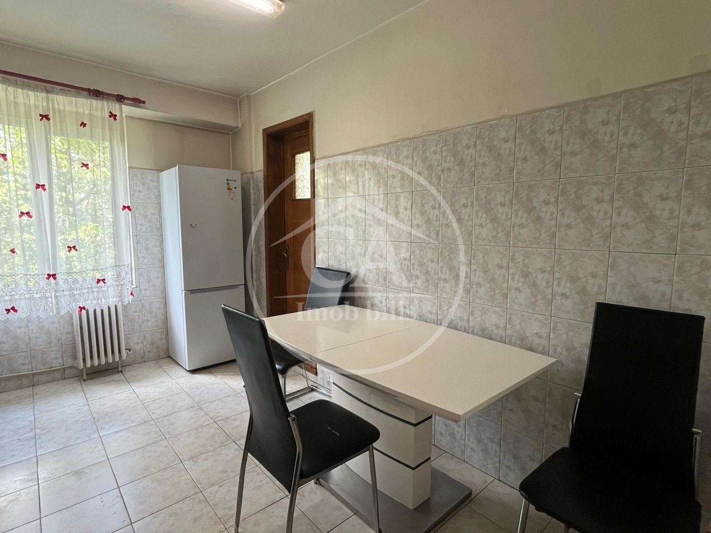 Apartament de închiriat cu 2 camere în zona Decebal, Oradea - Poză 5