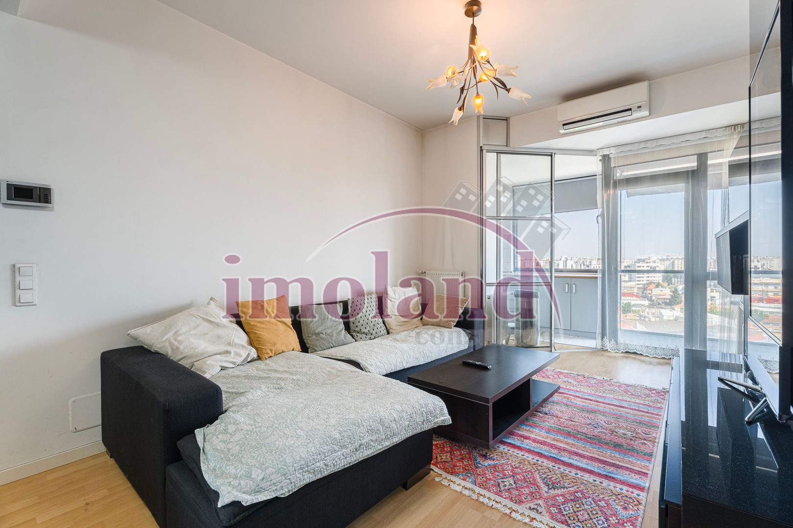 Vanzare - Apartament 3 camere- ULTRACENTRAL - Complex Delea Veche 24 - Poză 1