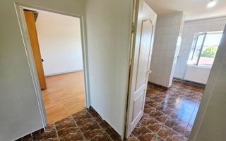 Vanzare apartament 3 camere, 2 băi, decomandat – Enăchiță Văcărescu - Poză 3