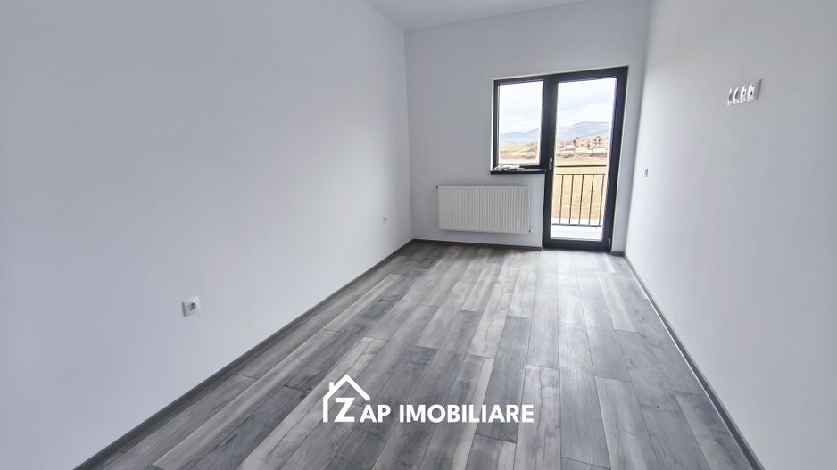 Casa la cheie 4 camere -  Sângeorgiu de Mures - Poză 18
