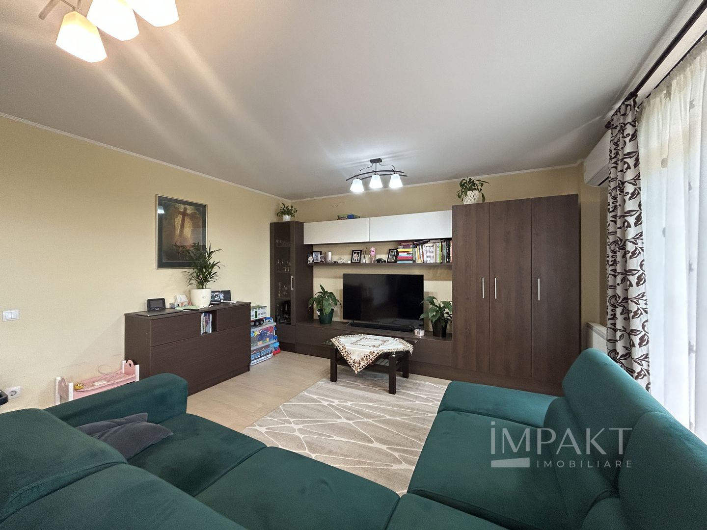 Vanzare apartament cu 2 camere + garaj, Borhanci! - Poză 2