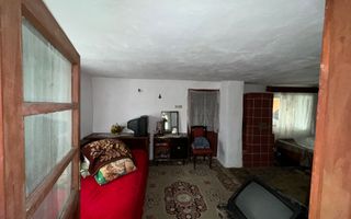 CASA 4 CAMERE, TEREN 604 MP, VOINESTI LERESTI, COMISION 0% - Poză 9