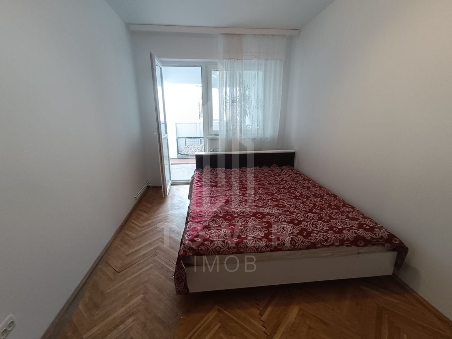 Apartament cu 2 camere spatios - Poză 10
