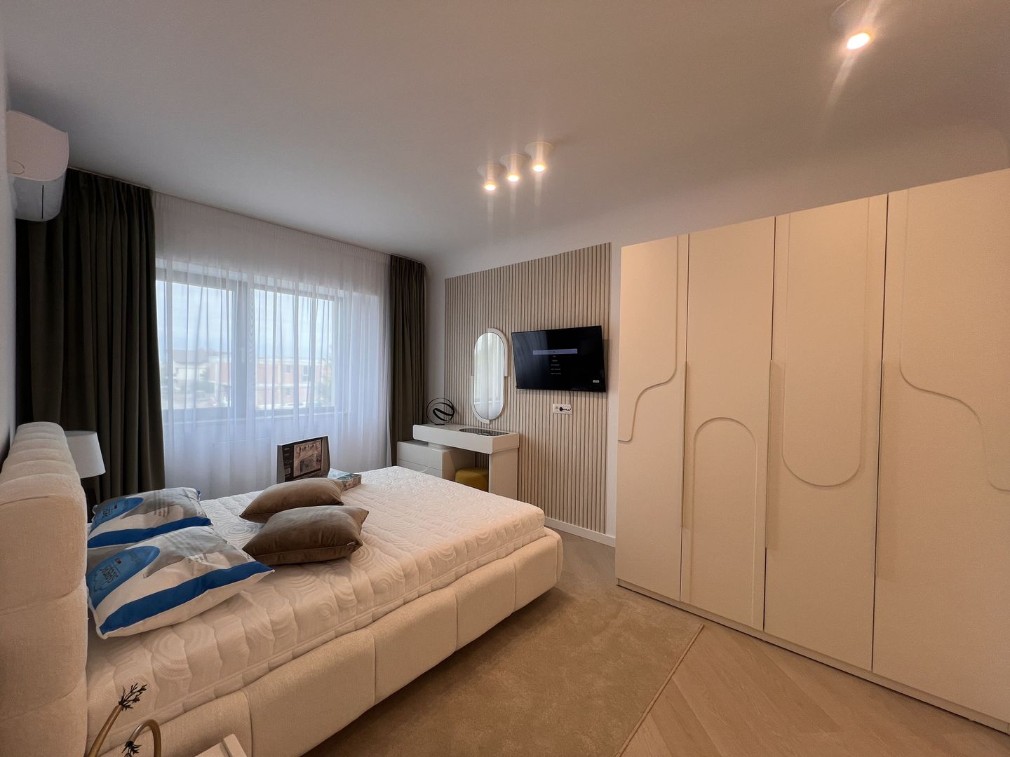 PRIMA INCHIRIERE | CORTINA PIPERA | PARCARE SUBTERANA | TERASA - Poză 13