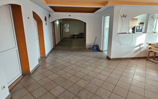 Spatiu comercial/camere cazare - 7 camere 135 mp Baicoi Prahova! - Poză 19