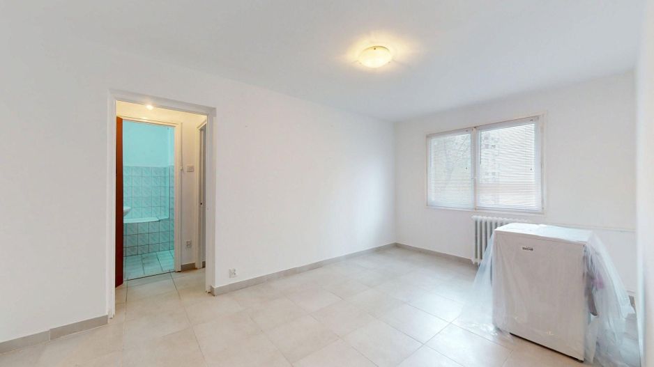 Vitan apartament 2 camere - Poză 9