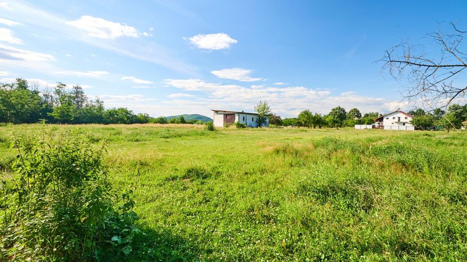 Teren Intravilan 1100 mp + Anexă 120 mp - Budeasa, Calotesti! - Poză 8
