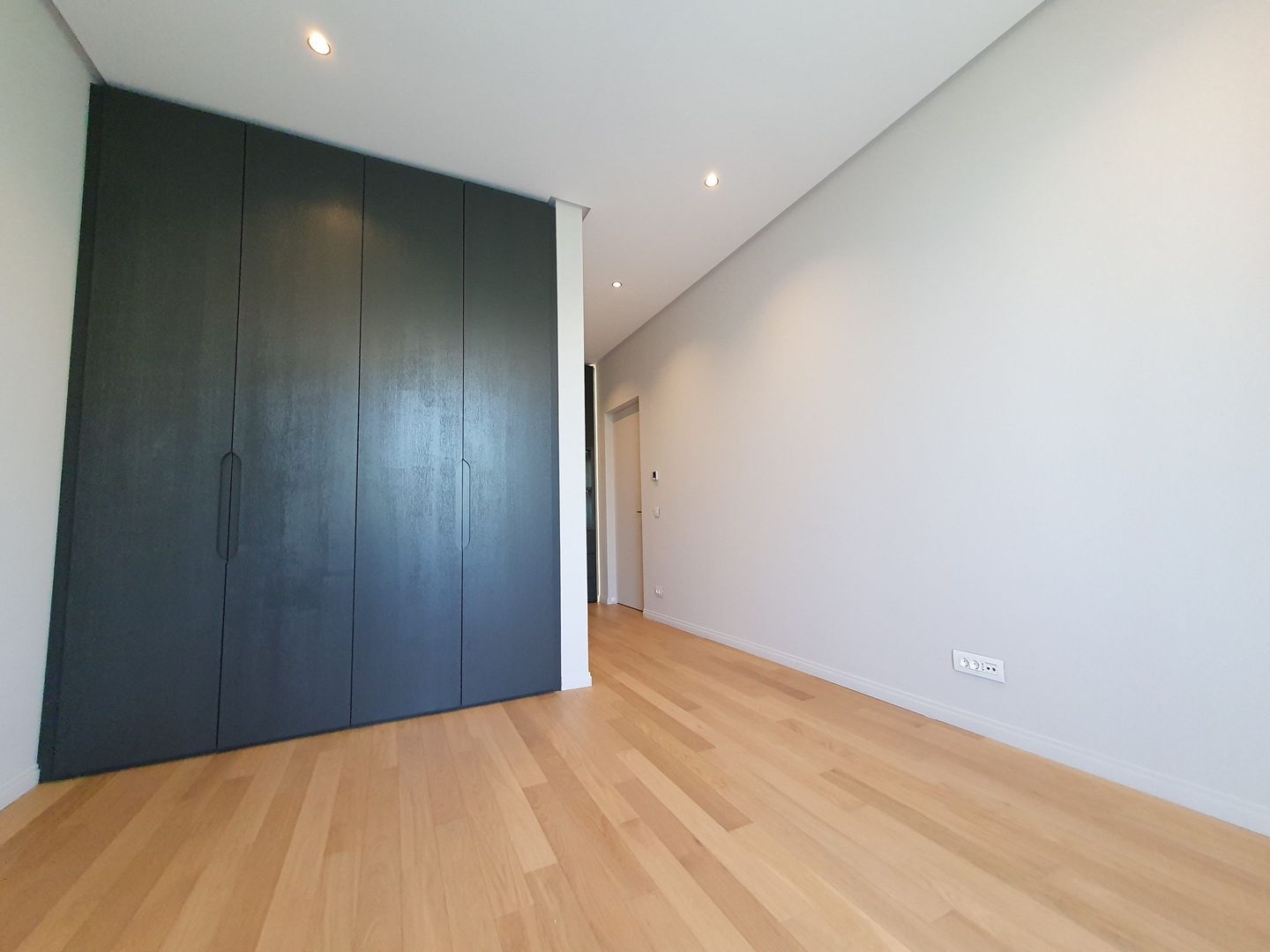 Inchiriere Apartament 3 camere Exclusive lifestyle in One Rahmaninov - Poză 24