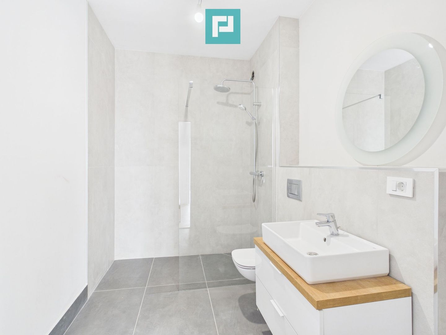 Apartament 2 camere, etaj 5, finisaje lux - Poză 8