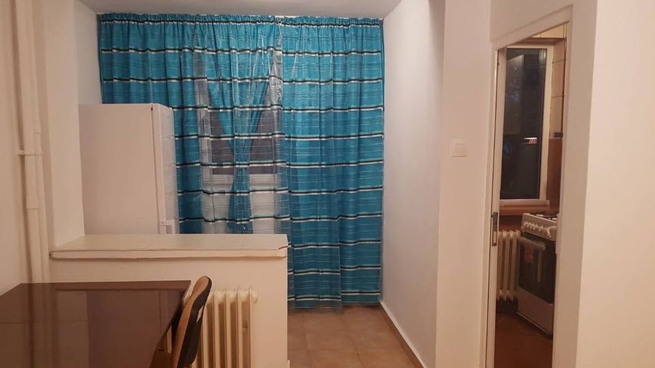Apartament cu o cameră de închiriat în Craiova - Poză 2