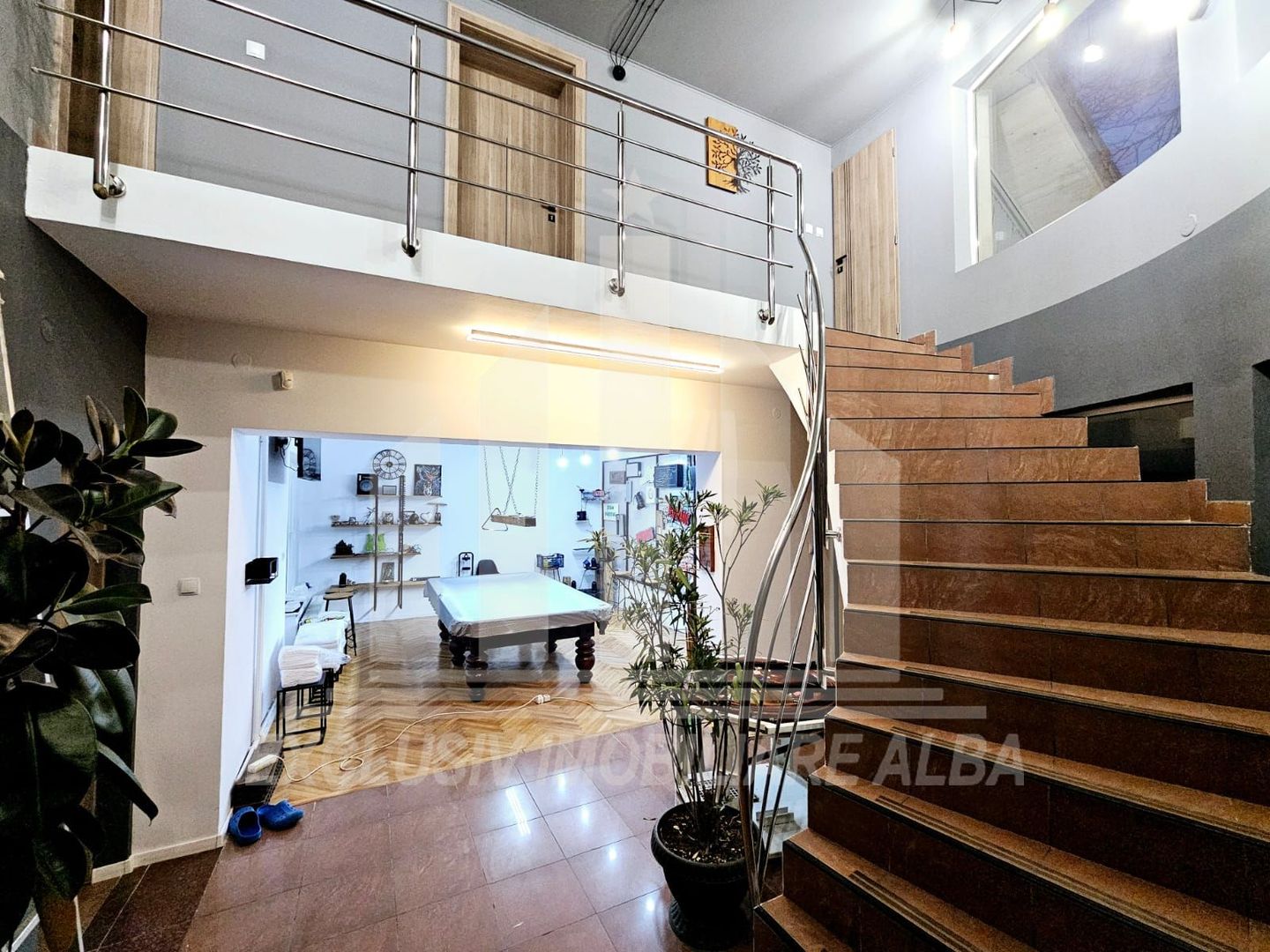 Casa individuala de inchiriat, Cetate - Poză 2