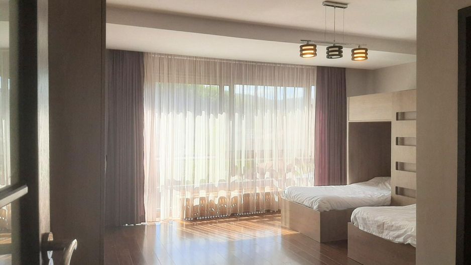 Vilă de lux cu vedere spectaculoasă spre Tâmpa  Green Valley zona Noua - Poză 14