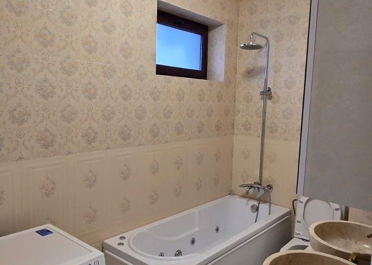 Casă De Închiriat  | Ideală Pentru Locuință Sau Afaceri - Poză 14