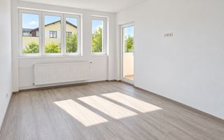 DE VANZARE APARTAMENT 2 CAMERE RENOVAT – GORJULUI –  METROU - Poză 1